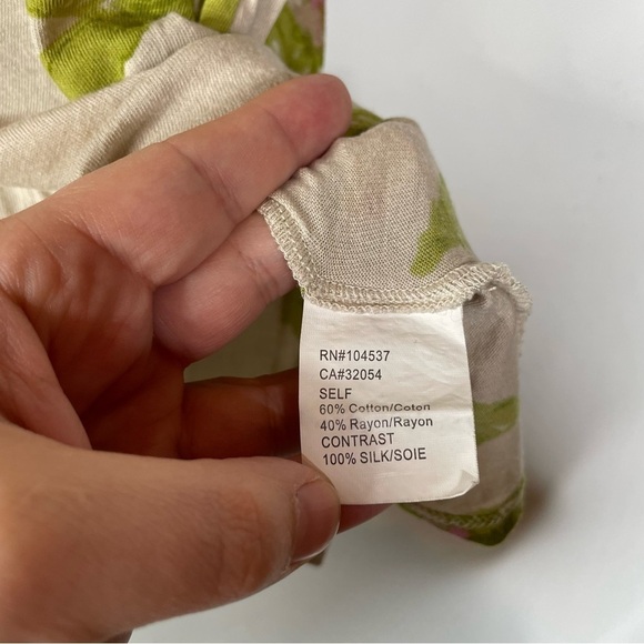 Tiny Lemon Print Silk Blend Top Size Small - Picture 4 of 5